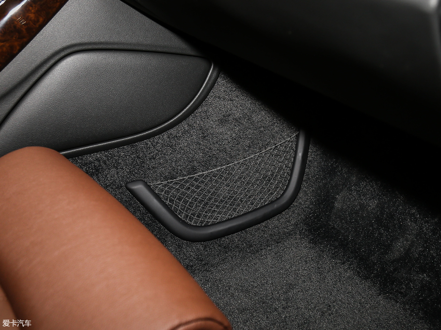 2017WA8 45 TFSI quattro ׿Խh