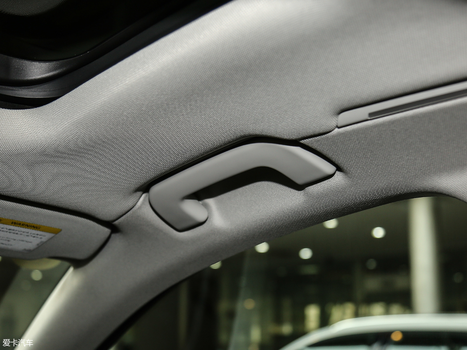 2017WA8 45 TFSI quattro ׿Խh