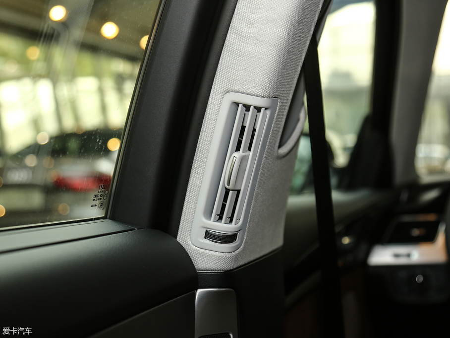 2017WA8 45 TFSI quattro ׿Խh