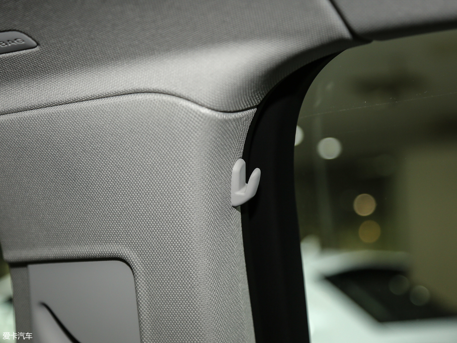 2017WA8 45 TFSI quattro ׿Խh