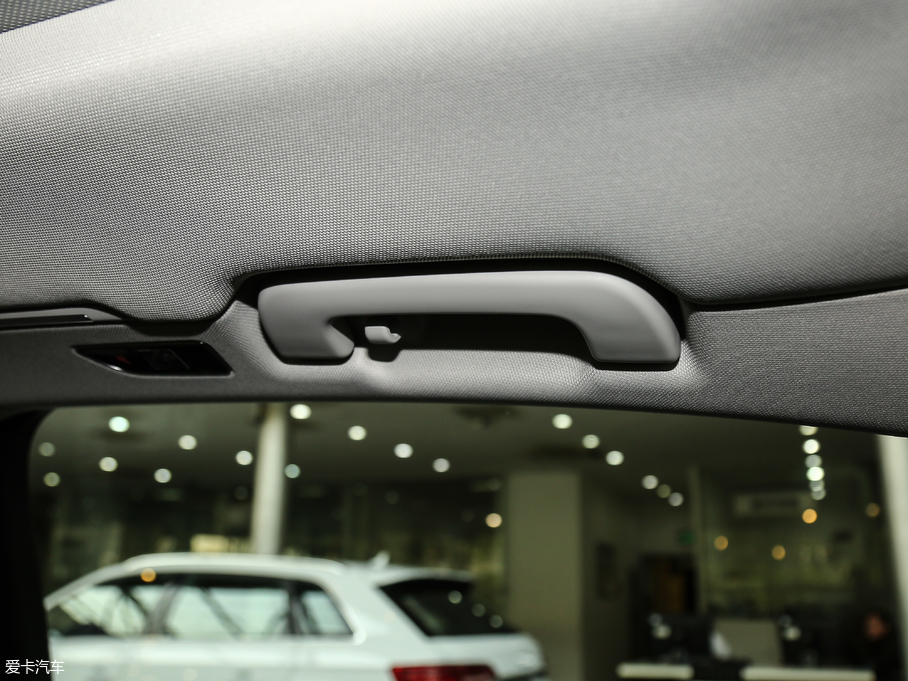 2017WA8 45 TFSI quattro ׿Խh