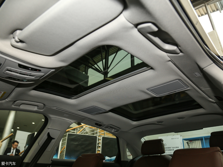 2017WA8 45 TFSI quattro ׿Խh