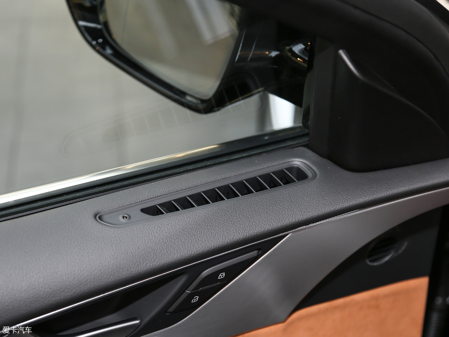 2017WA8 45 TFSI quattro ׿Խhذ