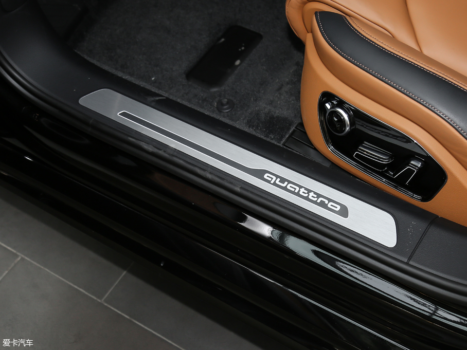 2017?yun)WA8 45 TFSI quattro ׿Խhذ