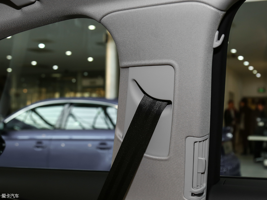 2017WA8 45 TFSI quattro ׿Խhذ