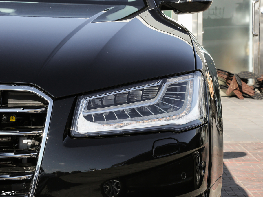 2017WA8 60 TFSI quattro A