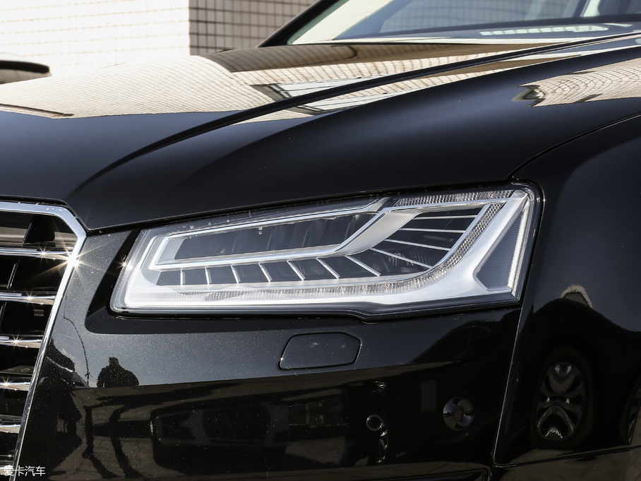 2017WA8 60 TFSI quattro A