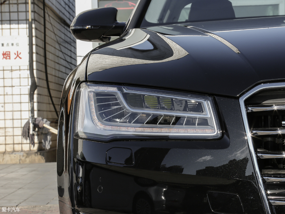 2017WA8 60 TFSI quattro A