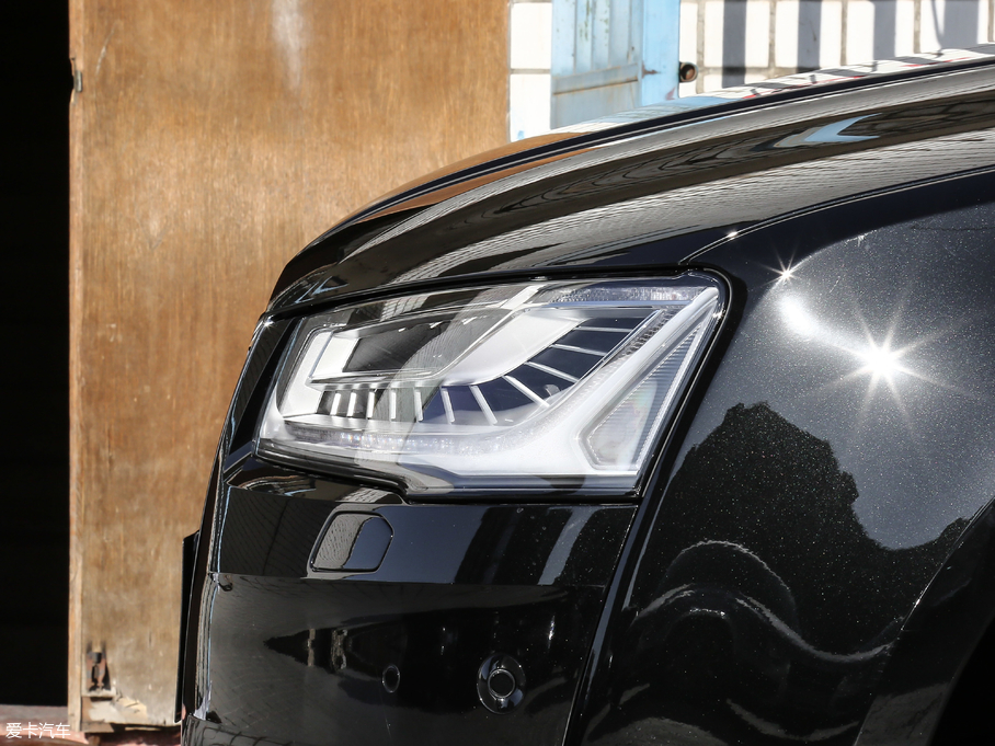 2017WA8 60 TFSI quattro A