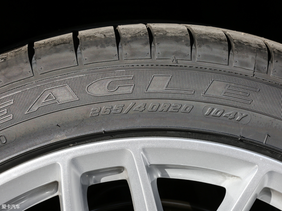 2017?yun)WA8 60 TFSI quattro A