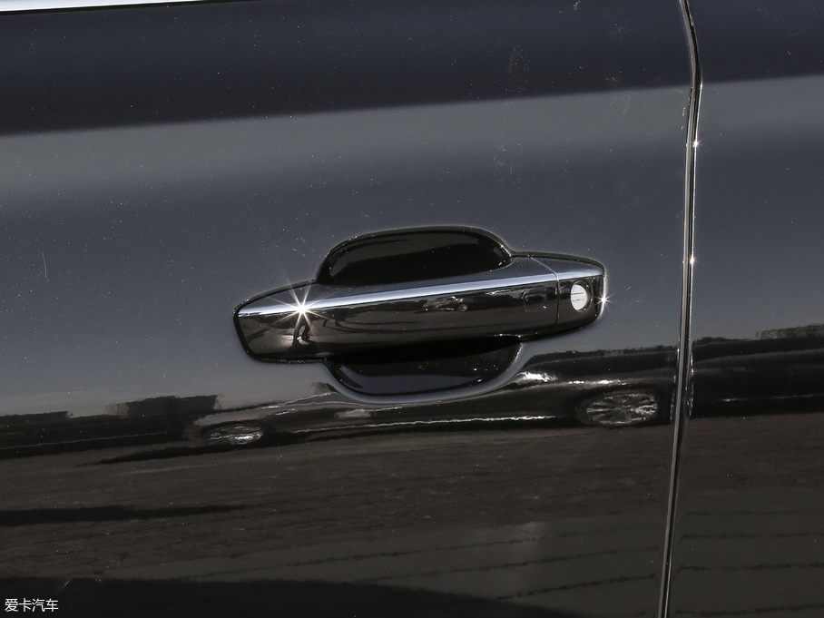 2017WA8 60 TFSI quattro A