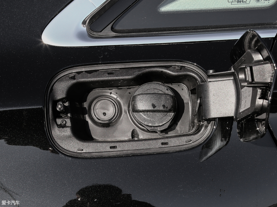 2017WA8 60 TFSI quattro A