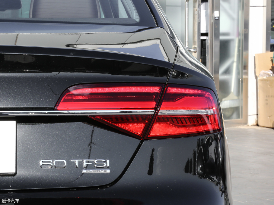 2017WA8 60 TFSI quattro A