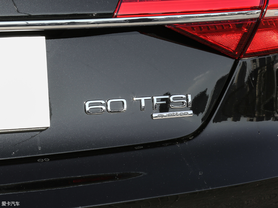 2017WA8 60 TFSI quattro A