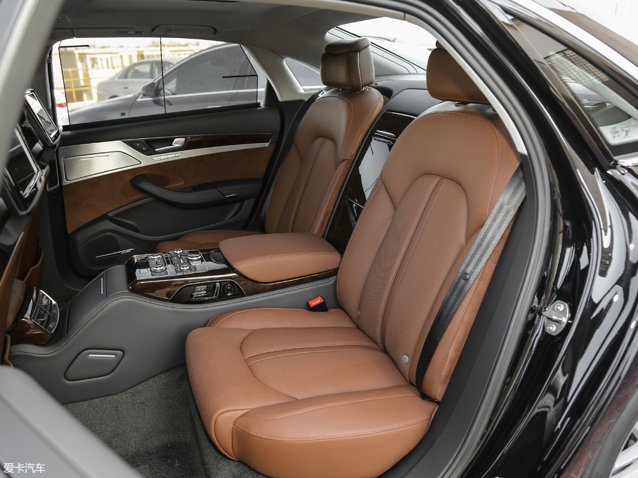 2017WA8 60 TFSI quattro A