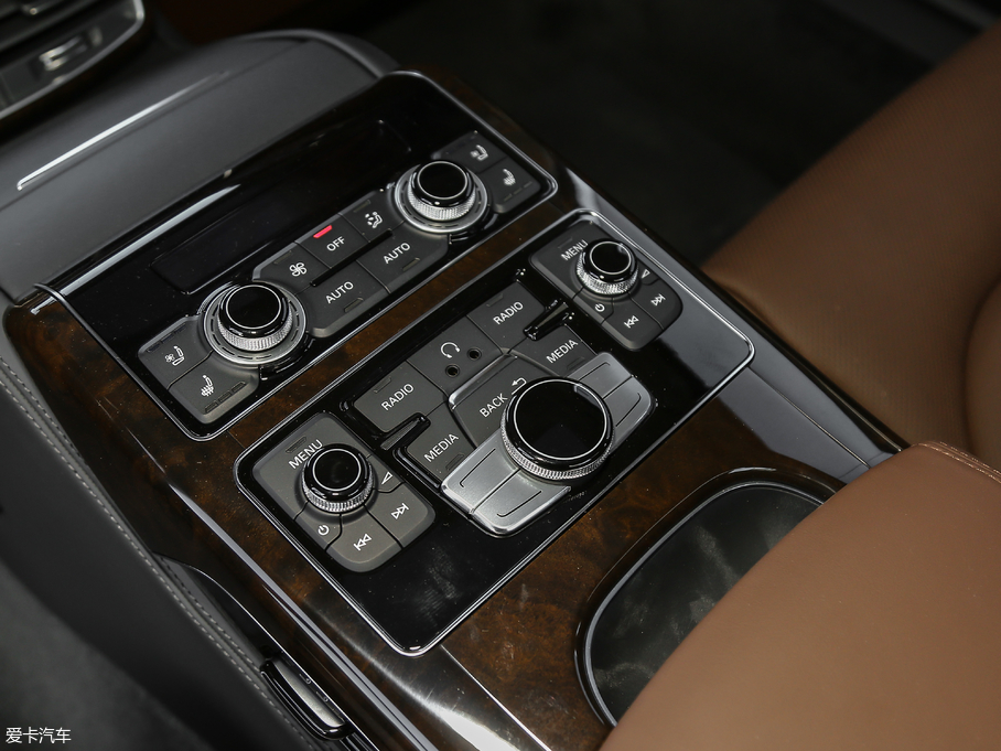 2017WA8 60 TFSI quattro A