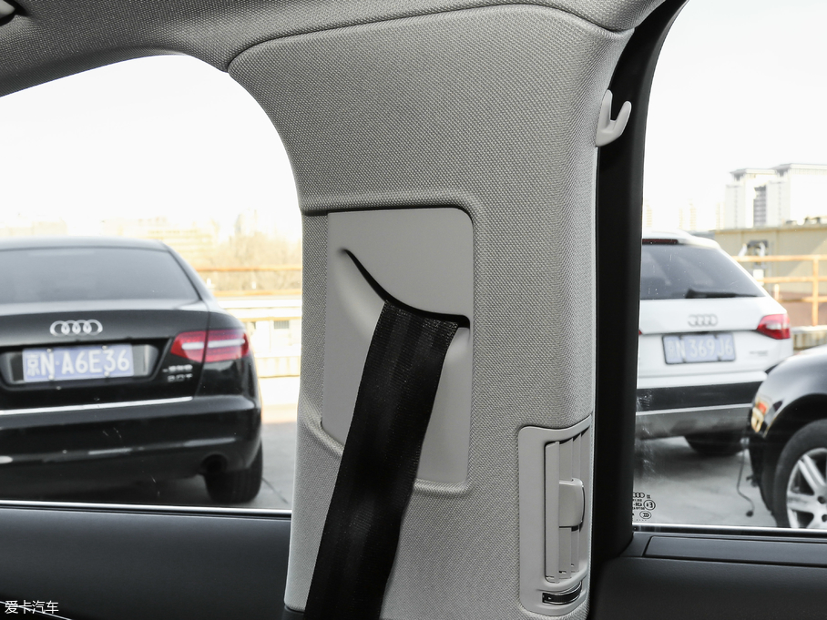 2017WA8 60 TFSI quattro A