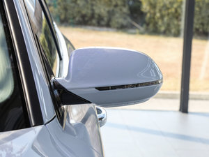 201745 TFSI quattro m ^