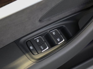 201745 TFSI quattro m п؅^