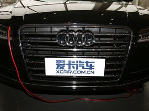 2017款50 TFSI quattro 尊贵型 中网