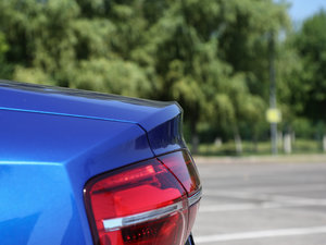 201750 TFSI quattro F ^