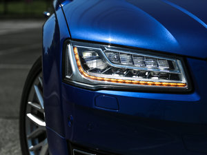 201750 TFSI quattro F ^