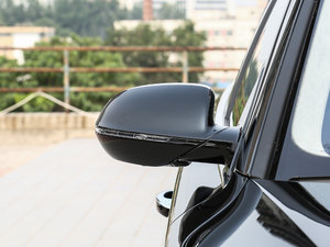 20176.3L W12 quattro Ş (ji)^