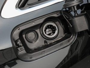 20176.3L W12 quattro Ş (x)(ji)^