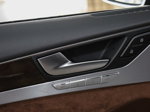 20176.3L W12 quattro Ş g