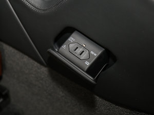 20176.3L W12 quattro Ş g