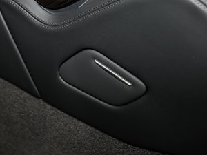 20176.3L W12 quattro Ş g