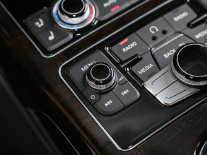 20176.3L W12 quattro Ş g