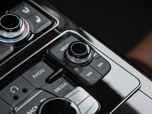 20176.3L W12 quattro Ş g