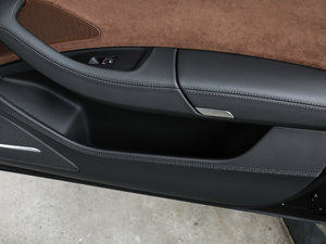 20176.3L W12 quattro Ş g