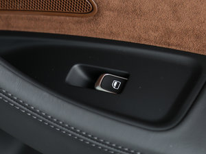 20176.3L W12 quattro Ş g