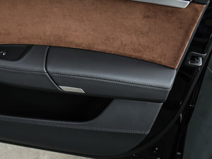 20176.3L W12 quattro Ş g