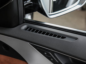 20176.3L W12 quattro Ş g