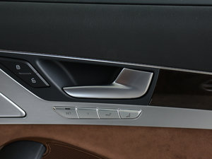 20176.3L W12 quattro Ş g