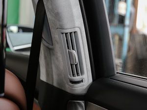 20176.3L W12 quattro Ş g