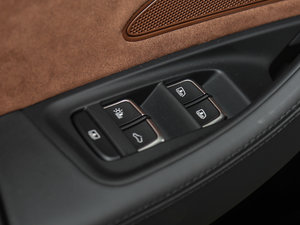 20176.3L W12 quattro Ş g