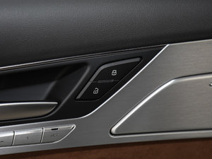 20176.3L W12 quattro Ş g