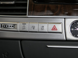 20176.3L W12 quattro Ş п؅^(q)