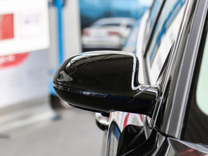 201745 TFSI quattro m ^