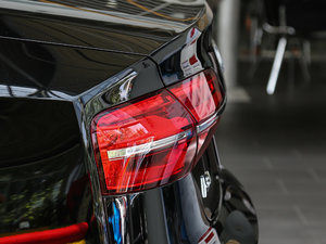 201745 TFSI quattro m ^