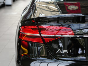 201745 TFSI quattro m ^