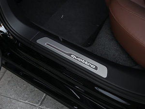 201745 TFSI quattro IȾӢ g