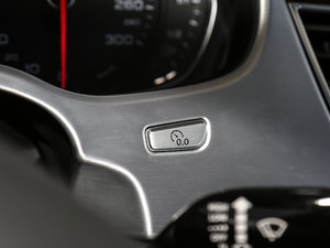 2017款45 TFSI quattro 领先精英版 中控区