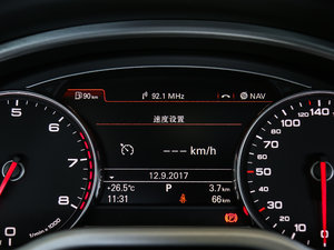 2017款45 TFSI quattro 领先精英版 中控区