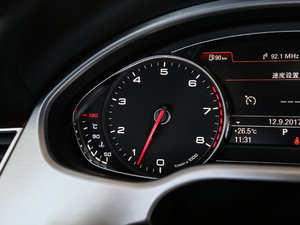 2017款45 TFSI quattro 领先精英版 中控区