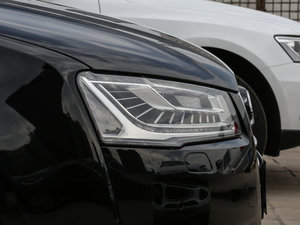 201745 TFSI quattro A ^